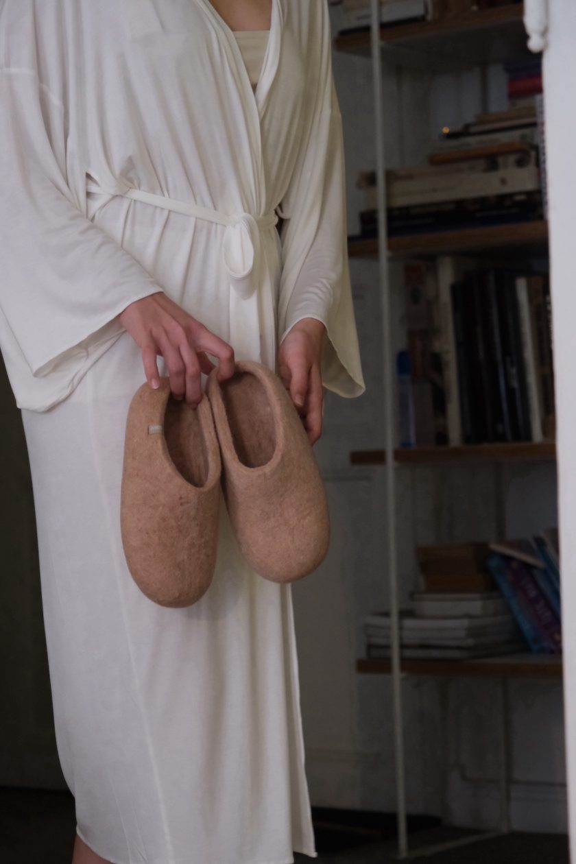 sakredesign-montana-soft-felted-slippers-2